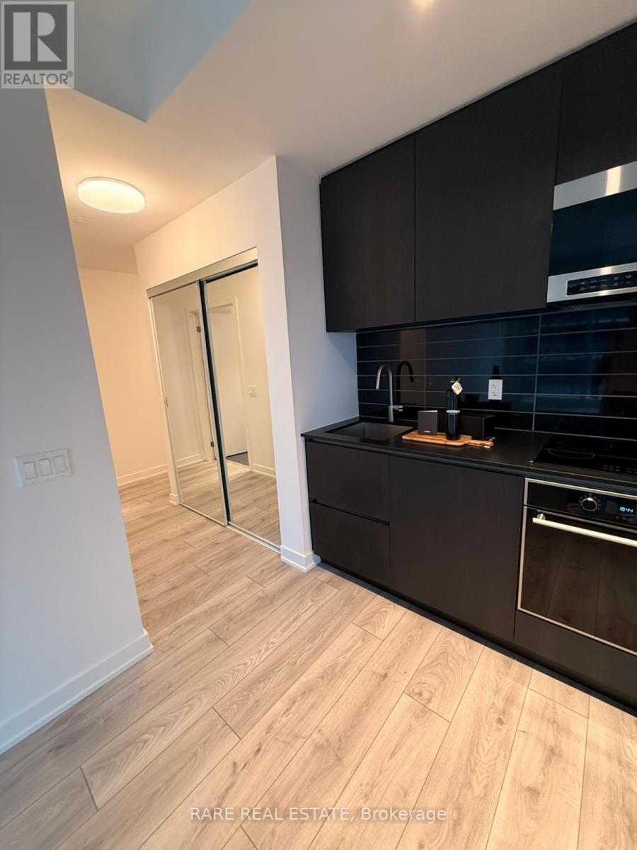 2005 - 110 Broadway Avenue, Toronto, Ontario  M4P 1V7 - Photo 5 - C12646946