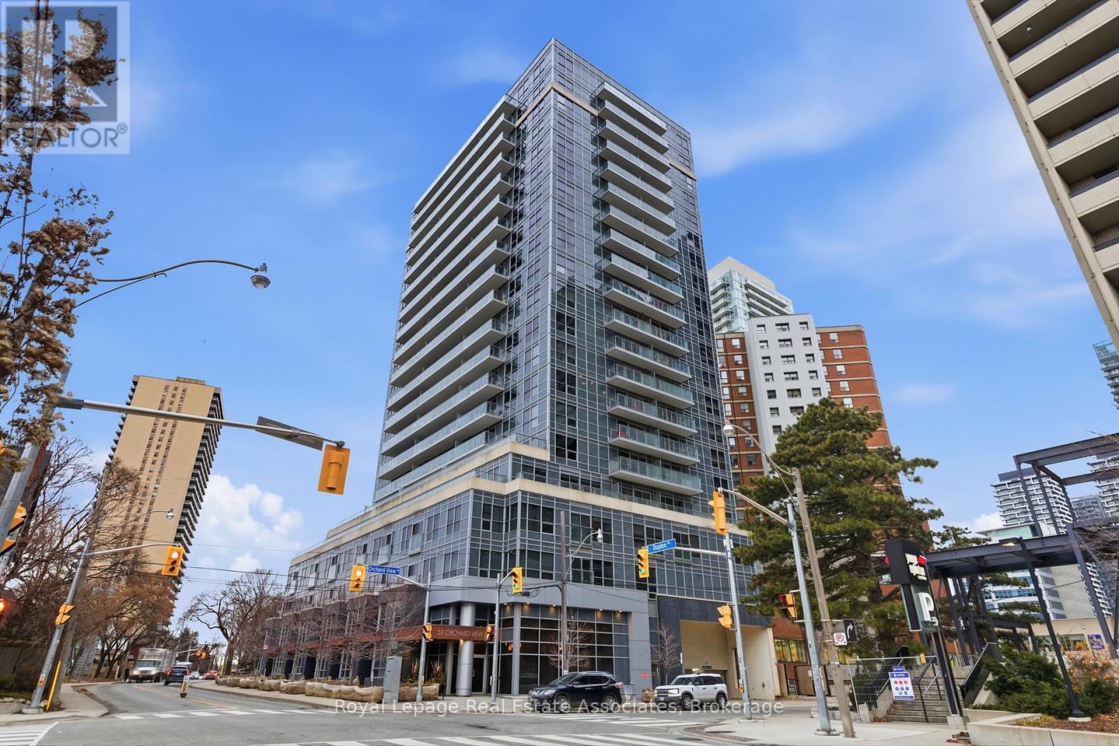 1606 - 58 ORCHARD VIEW BOULEVARD, Toronto, Ontario