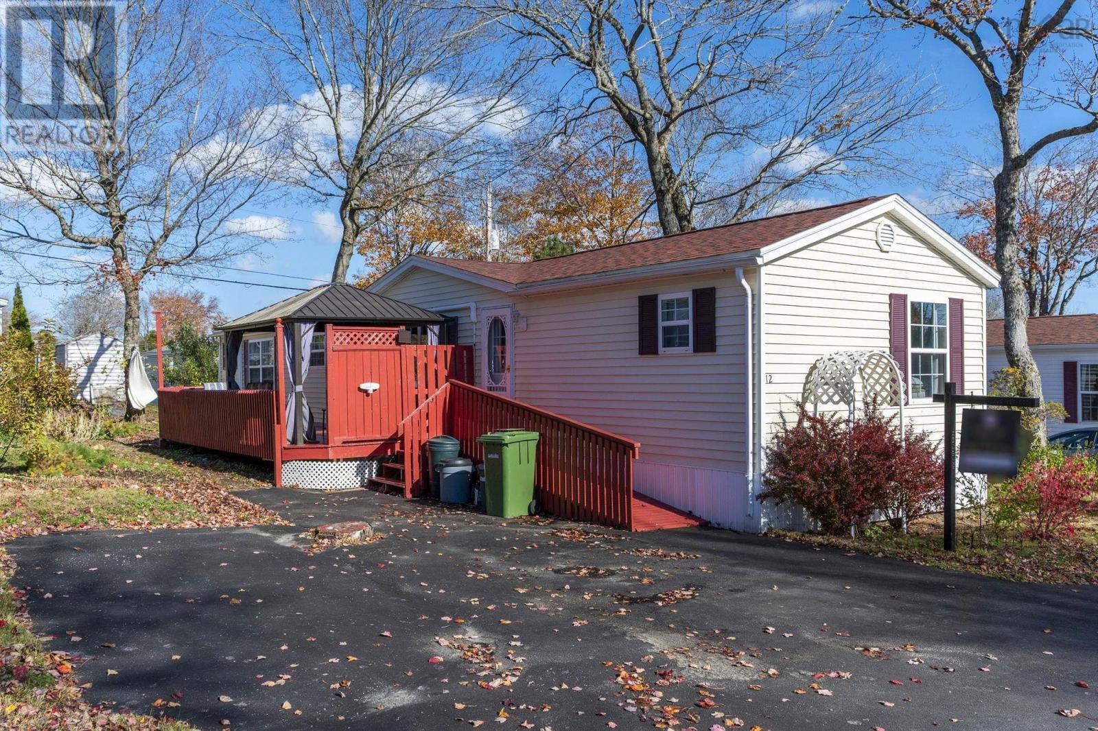 12 Eighth Street, Lucasville, Nova Scotia