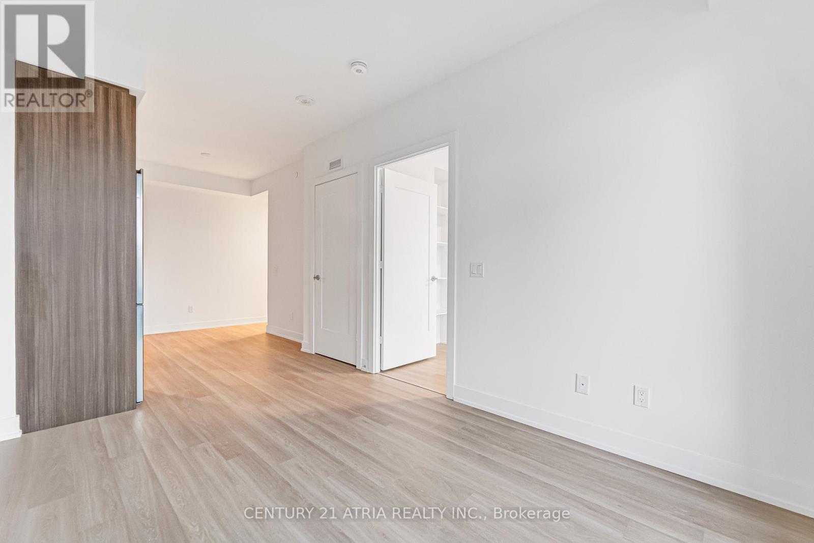 315 - 60 Central Park Roadway, Toronto, Ontario  M9A 0E6 - Photo 15 - C12483821