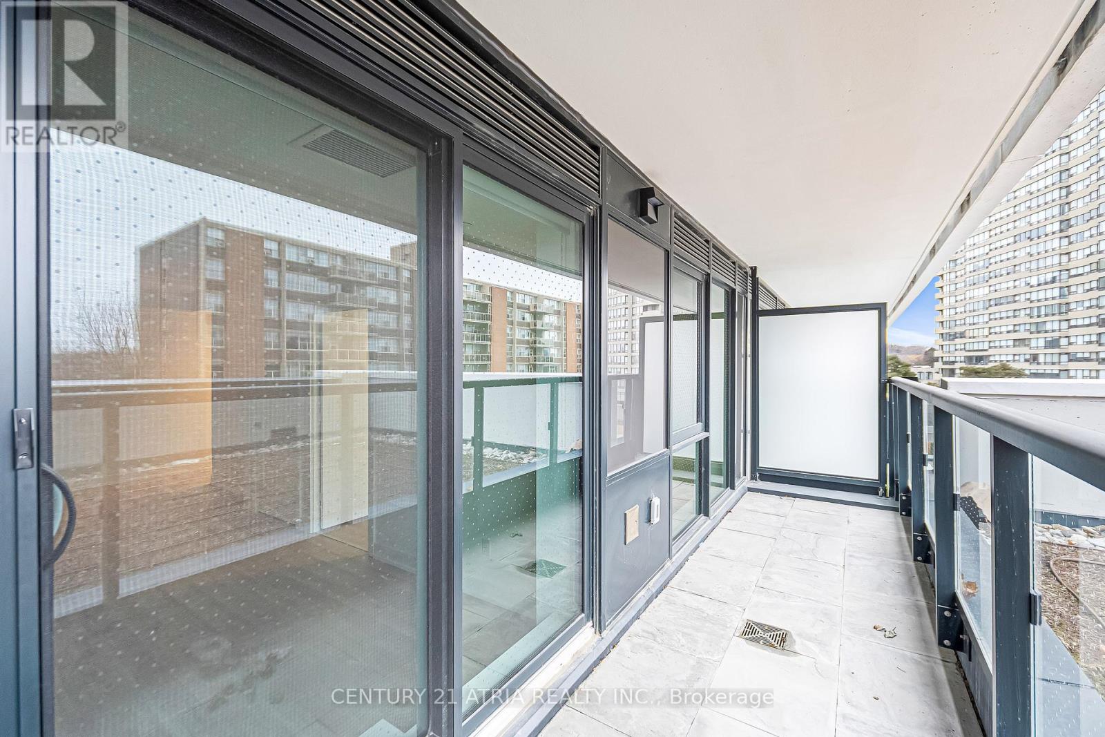 315 - 60 Central Park Roadway, Toronto, Ontario  M9A 0E6 - Photo 28 - C12483821