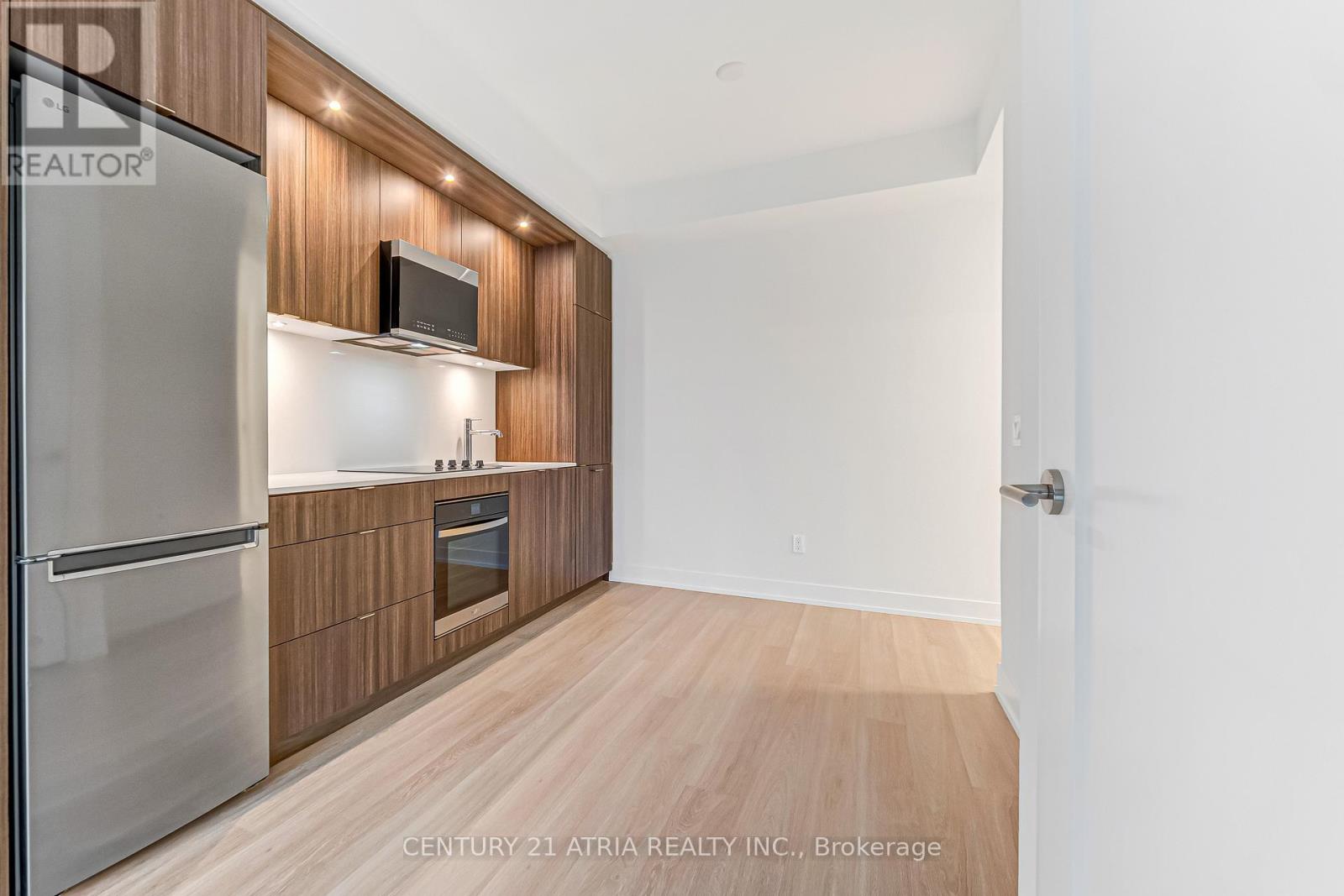 315 - 60 Central Park Roadway, Toronto, Ontario  M9A 0E6 - Photo 9 - C12483821