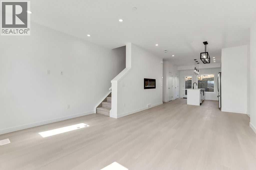 322 Sage Hill Circle Nw, Calgary, Alberta  T3R 1J1 - Photo 5 - A2248168