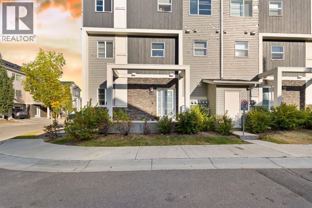 803 Redstone View NE, Calgary, Alberta