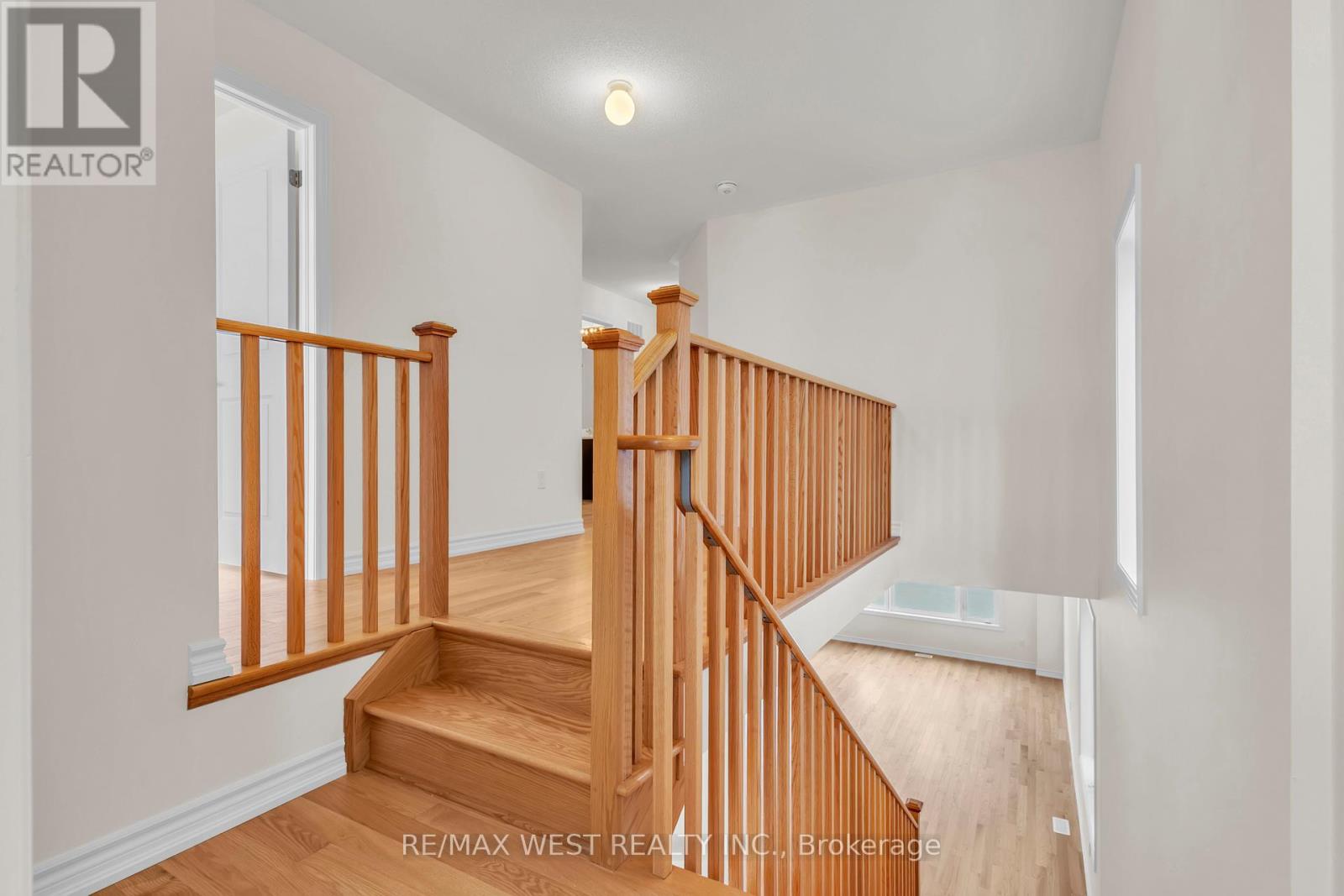 195 Terry Fox Drive, Barrie, Ontario  L9J 0C4 - Photo 17 - S12646896