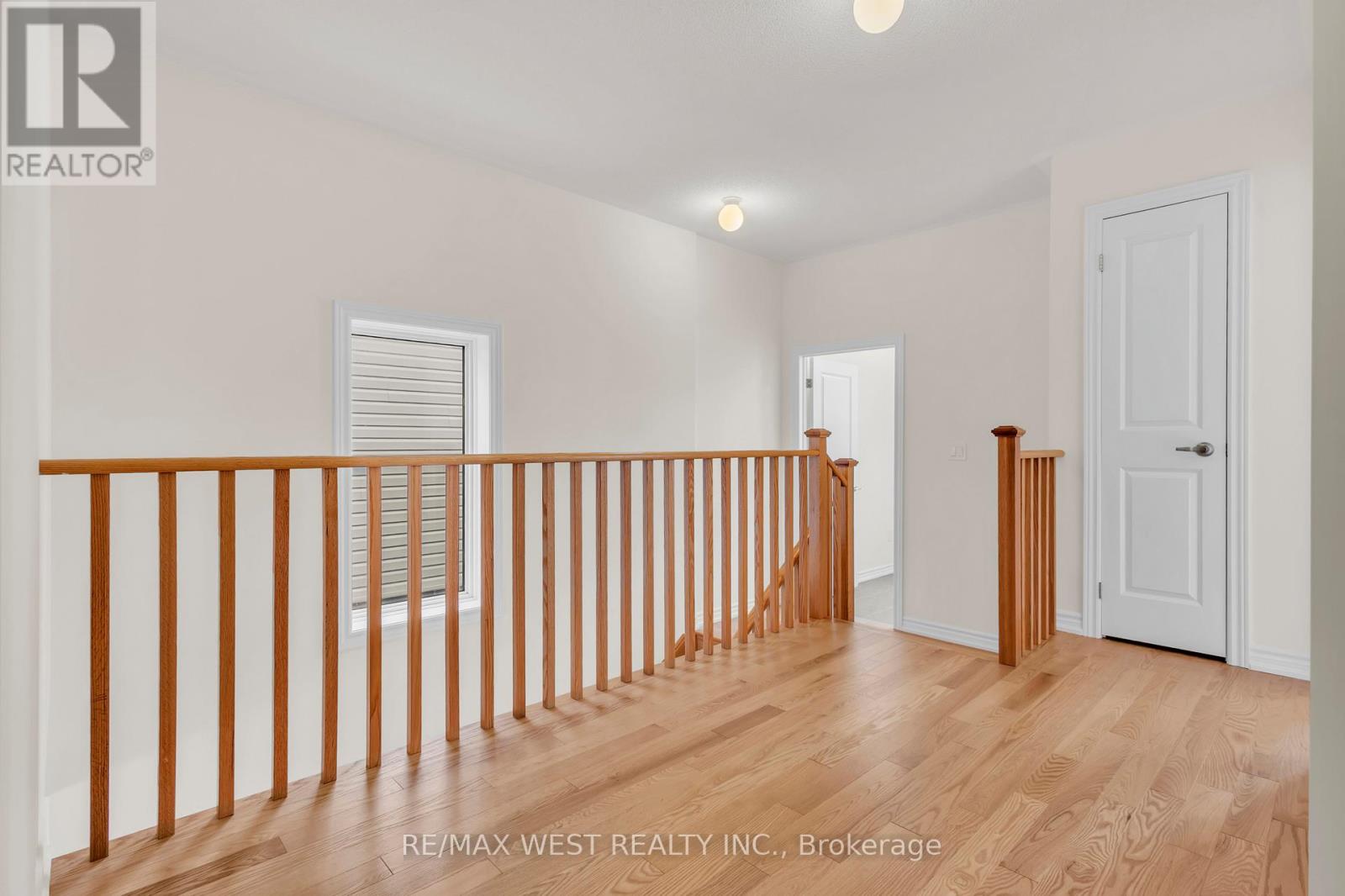 195 Terry Fox Drive, Barrie, Ontario  L9J 0C4 - Photo 18 - S12646896