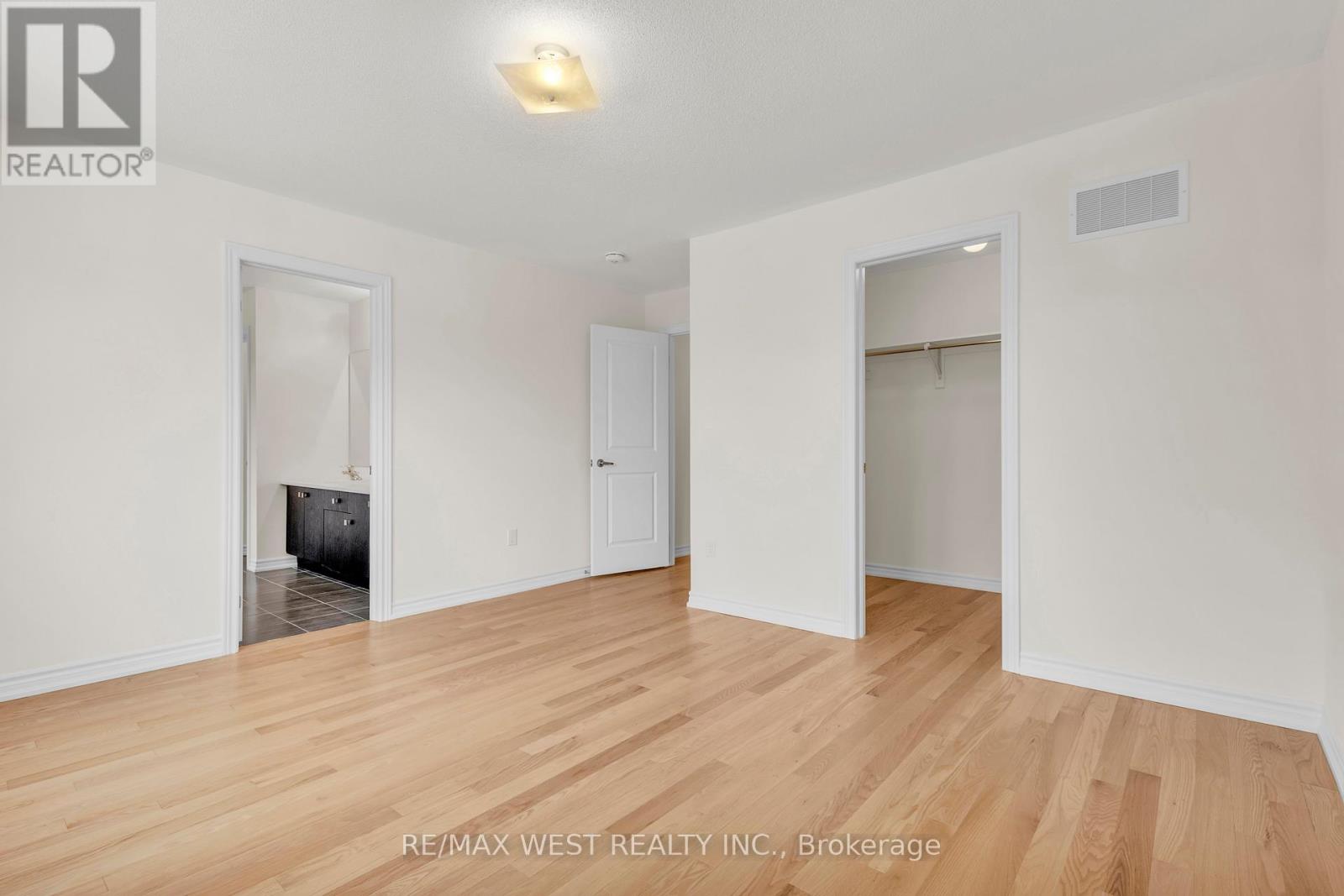 195 Terry Fox Drive, Barrie, Ontario  L9J 0C4 - Photo 20 - S12646896