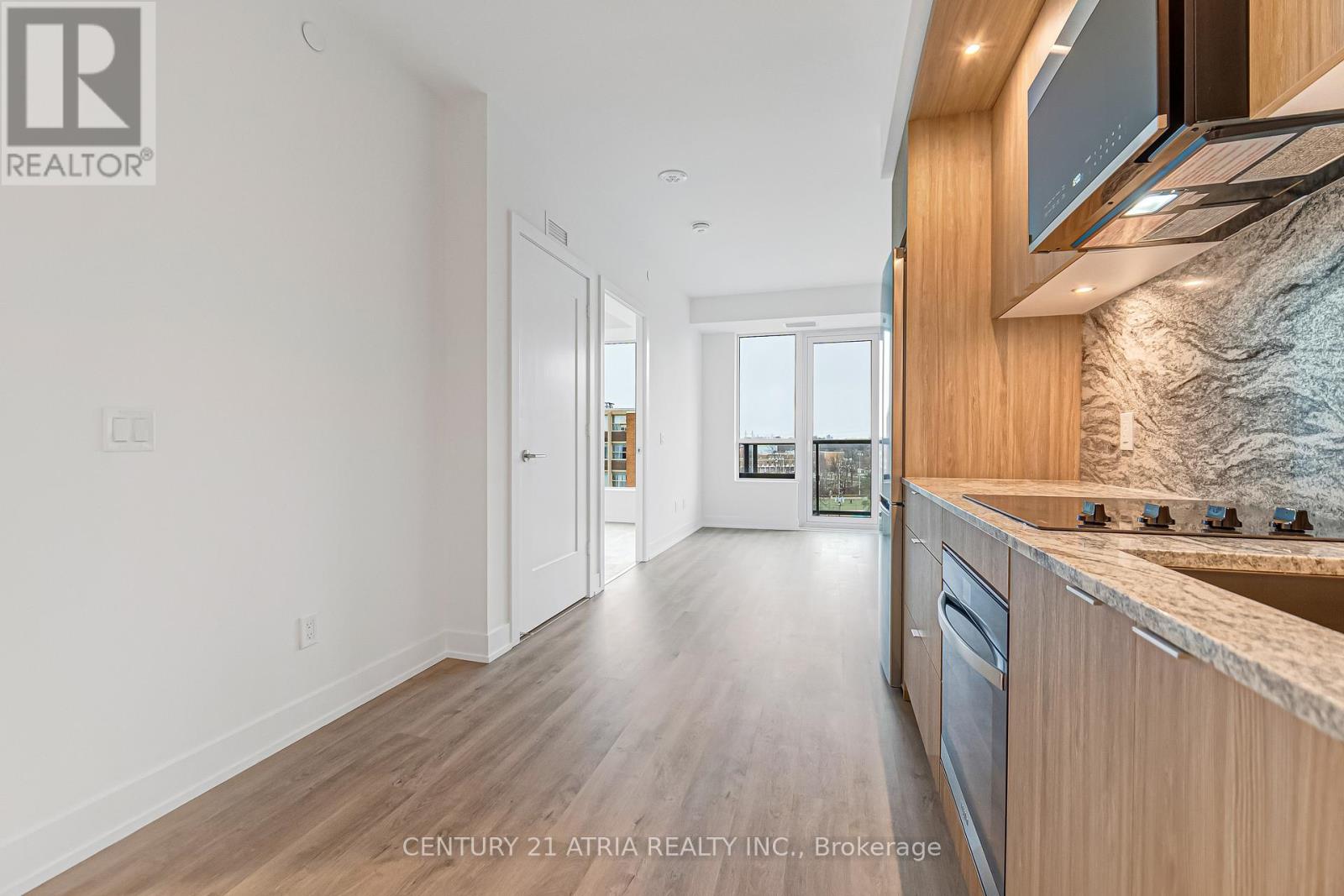 615 - 60 Central Park Roadway, Toronto, Ontario  M9A 0E6 - Photo 10 - W12587618