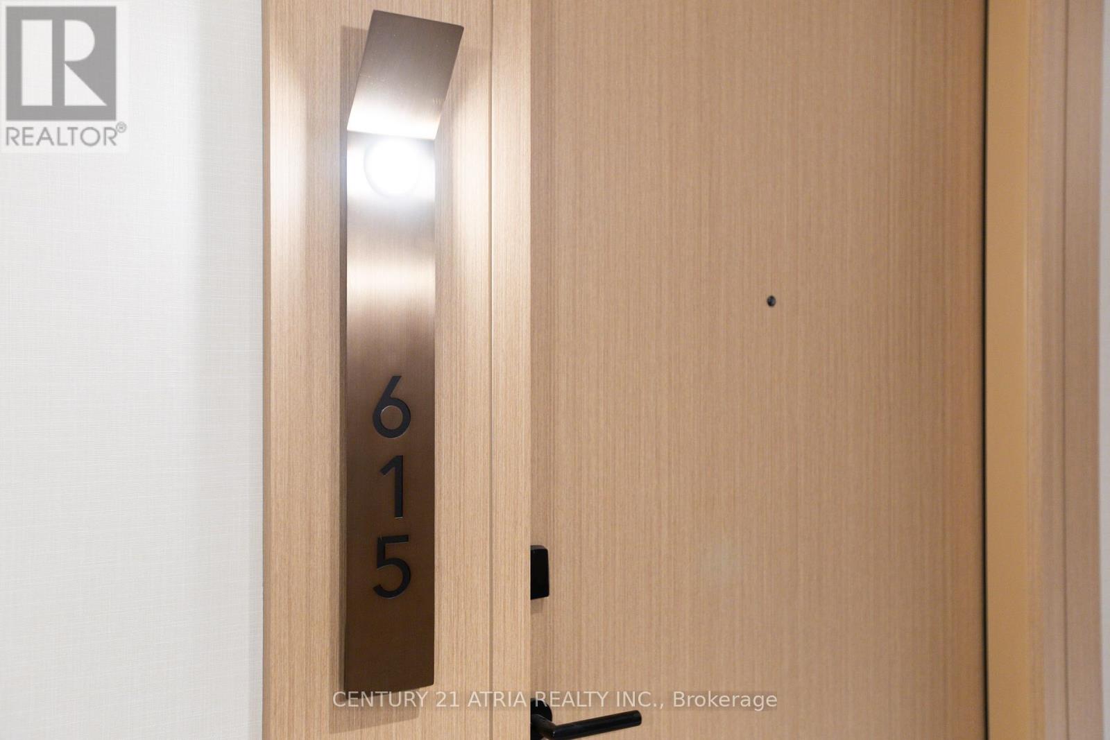 615 - 60 Central Park Roadway, Toronto, Ontario  M9A 0E6 - Photo 3 - W12587618