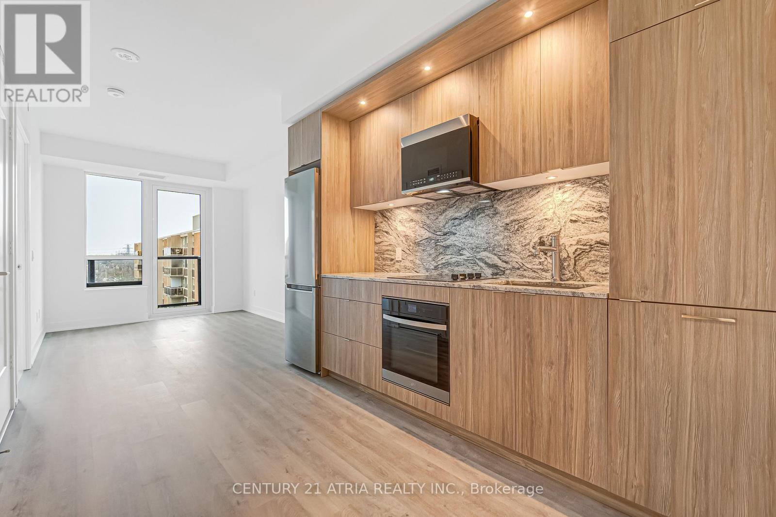 615 - 60 CENTRAL PARK ROADWAY, Toronto, Ontario