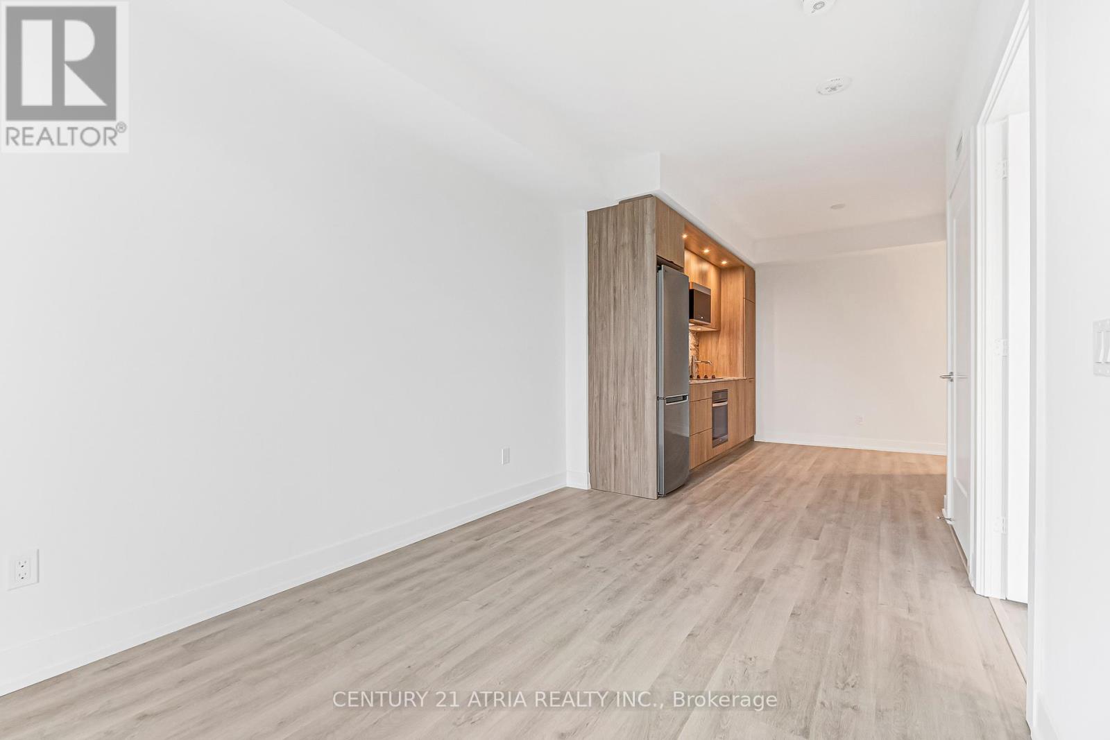 615 - 60 Central Park Roadway, Toronto, Ontario  M9A 0E6 - Photo 17 - W12587618