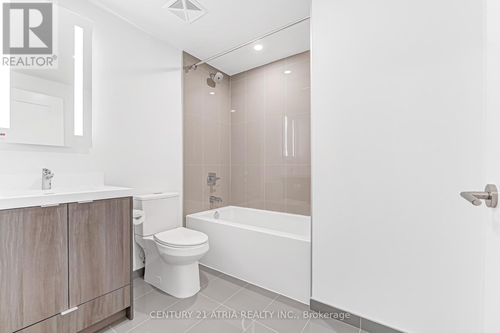 615 - 60 Central Park Roadway, Toronto, Ontario  M9A 0E6 - Photo 19 - W12587618