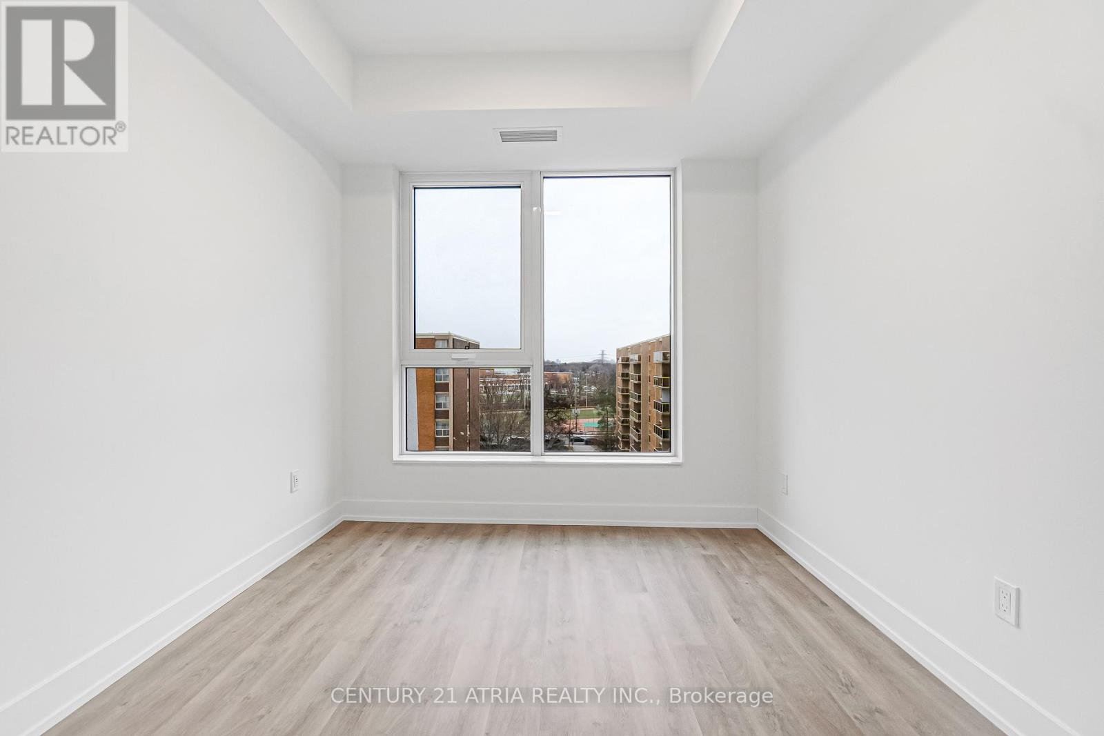 615 - 60 Central Park Roadway, Toronto, Ontario  M9A 0E6 - Photo 27 - W12587618