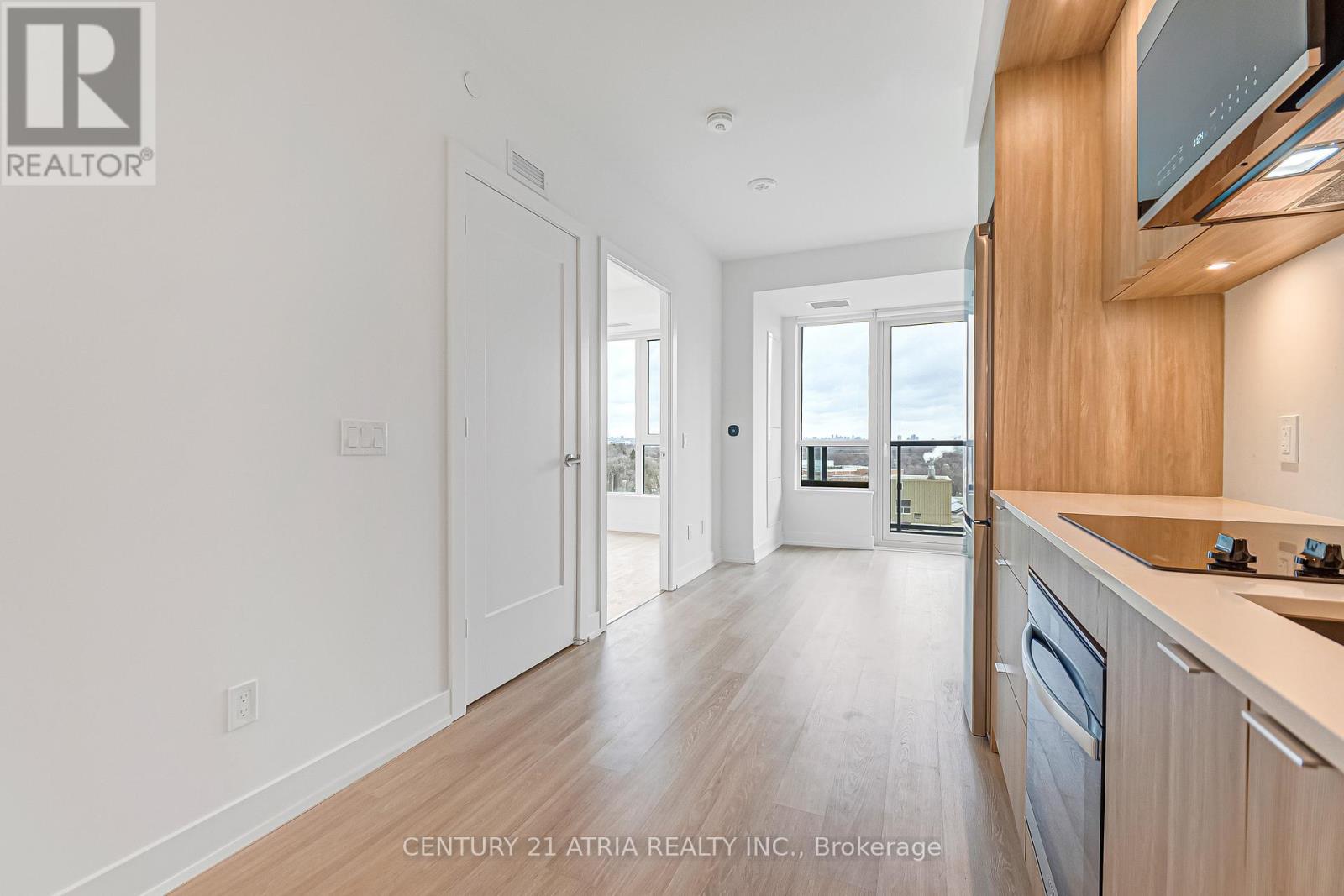 1003 - 60 Central Park Roadway, Toronto, Ontario  M9A 0E6 - Photo 11 - W12587682