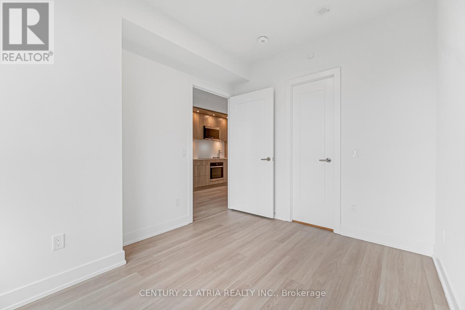 1003 - 60 Central Park Roadway, Toronto, Ontario  M9A 0E6 - Photo 22 - W12587682