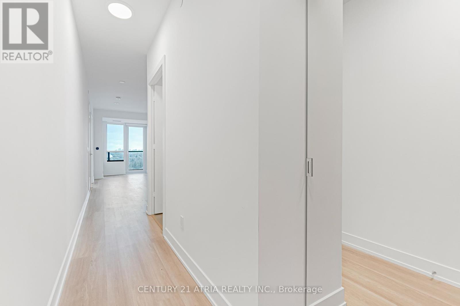 1003 - 60 Central Park Roadway, Toronto, Ontario  M9A 0E6 - Photo 6 - W12587682