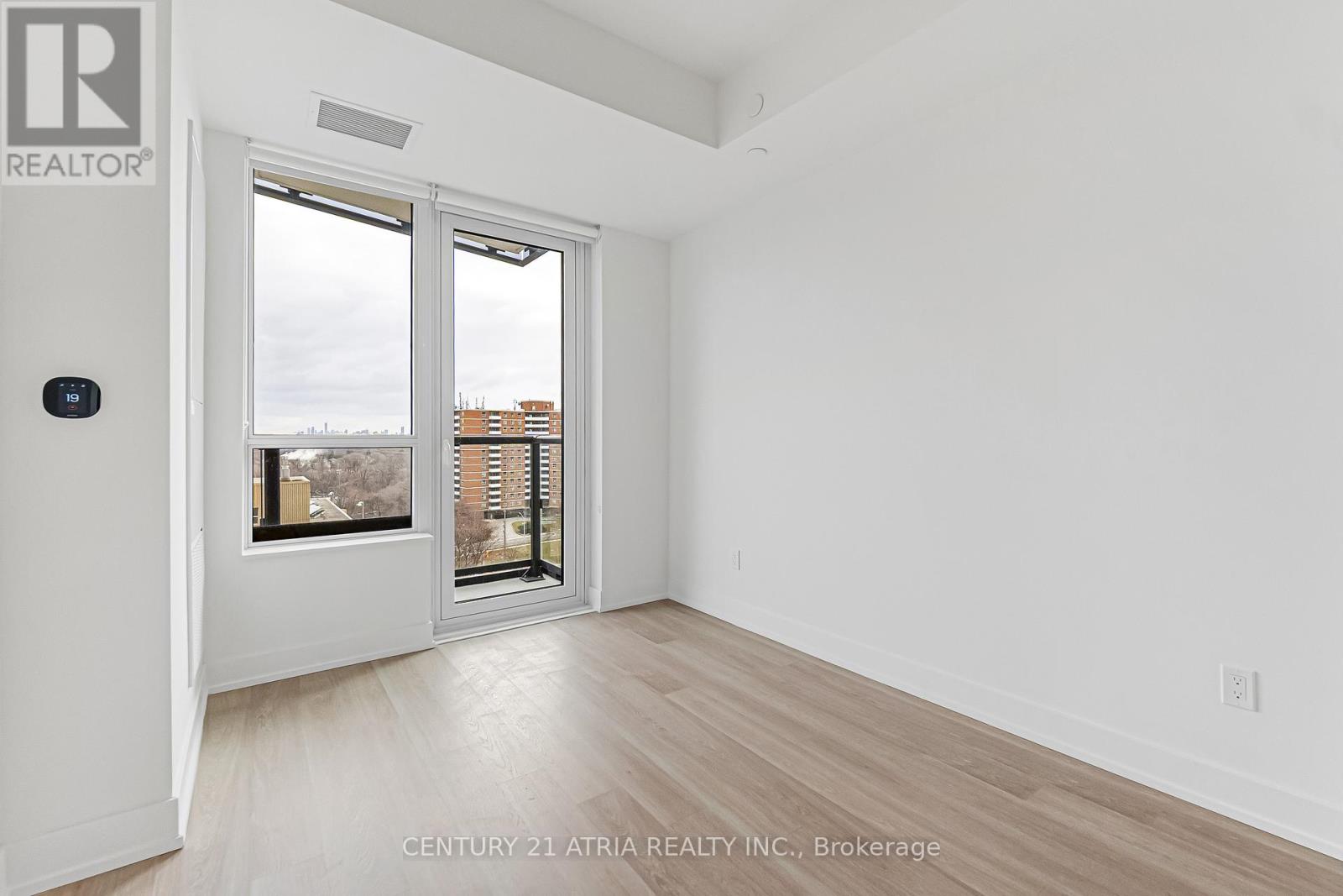 1003 - 60 Central Park Roadway, Toronto, Ontario  M9A 0E6 - Photo 13 - W12587682