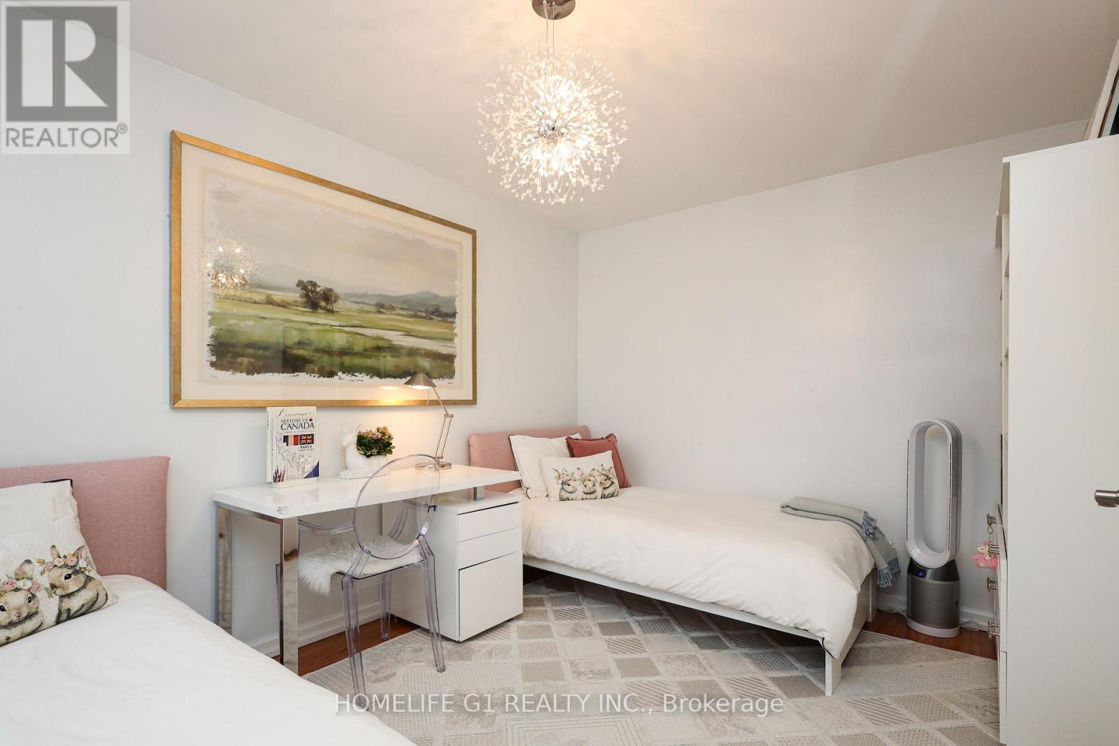 1203 - 44 Longbourne Drive, Toronto, Ontario  M9R 2M7 - Photo 18 - W12646880