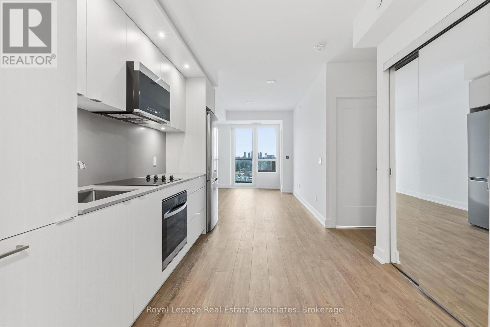 1209 - 60 CENTRAL PARK ROADWAY, Toronto, Ontario