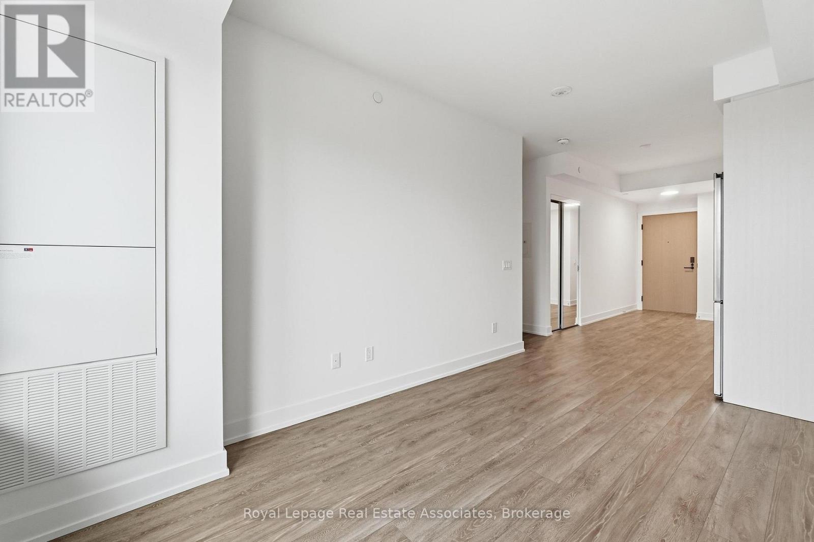 1209 - 60 Central Park Roadway, Toronto, Ontario  M9A 3K1 - Photo 14 - W12646894