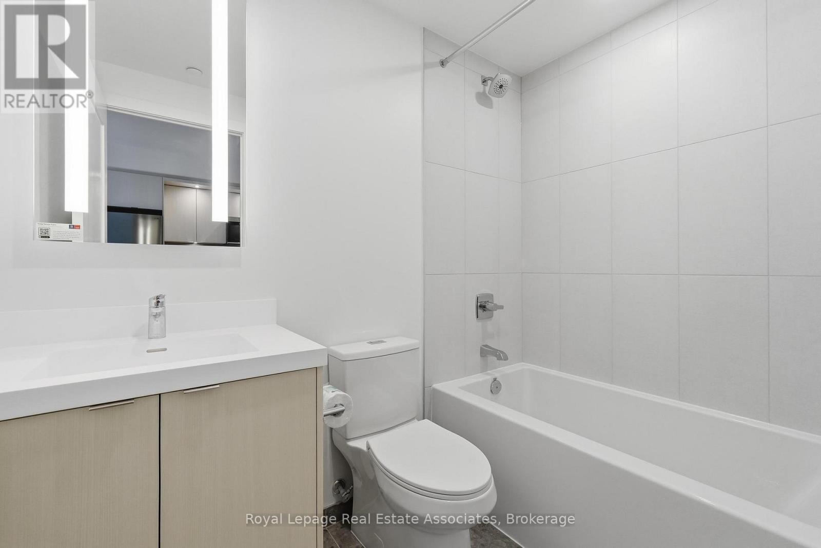 1209 - 60 Central Park Roadway, Toronto, Ontario  M9A 3K1 - Photo 15 - W12646894