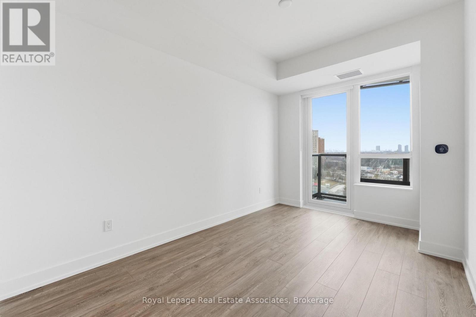 1209 - 60 Central Park Roadway, Toronto, Ontario  M9A 3K1 - Photo 5 - W12646894