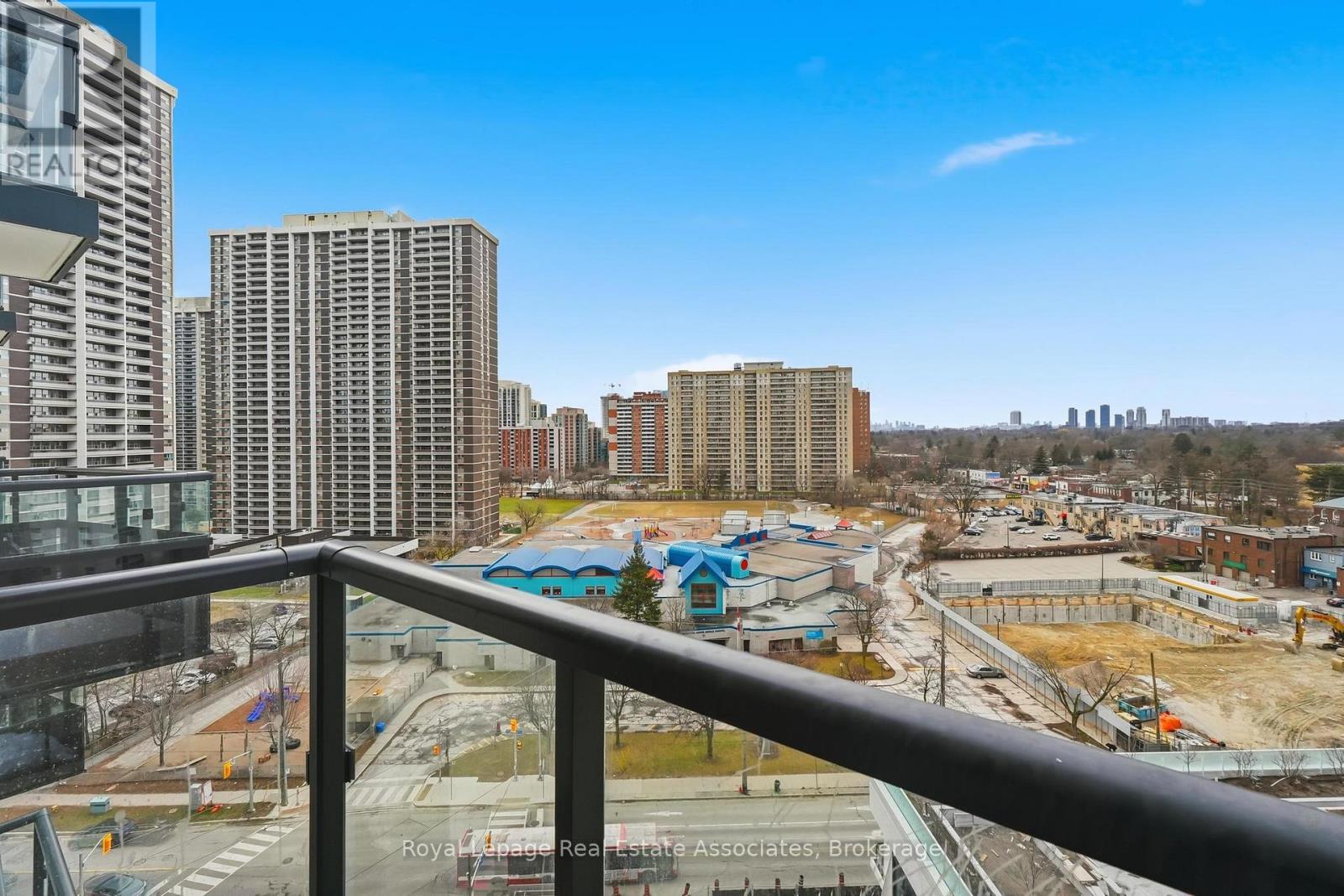 1209 - 60 Central Park Roadway, Toronto, Ontario  M9A 3K1 - Photo 8 - W12646894