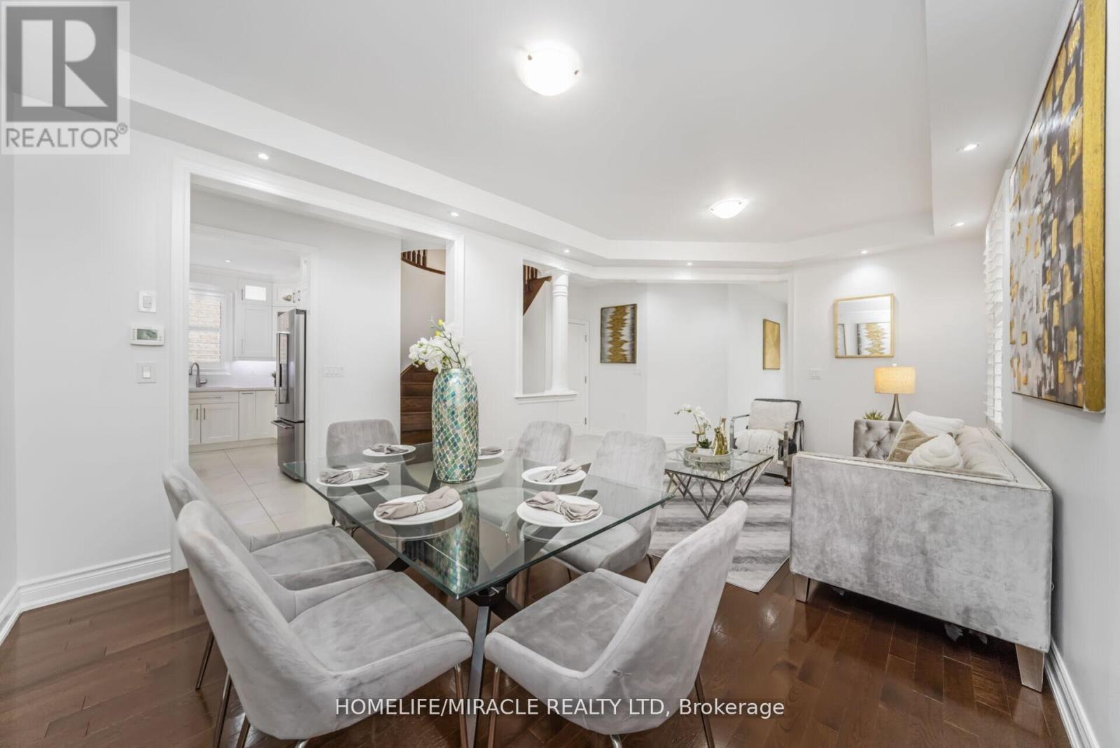 10 Kenora Street, Brampton, Ontario  L6X 5N8 - Photo 10 - W12646900