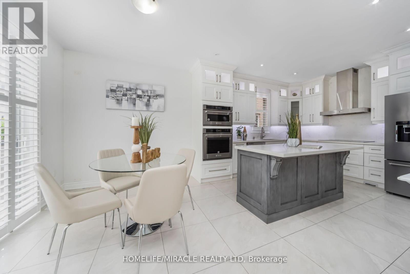 10 Kenora Street, Brampton, Ontario  L6X 5N8 - Photo 13 - W12646900