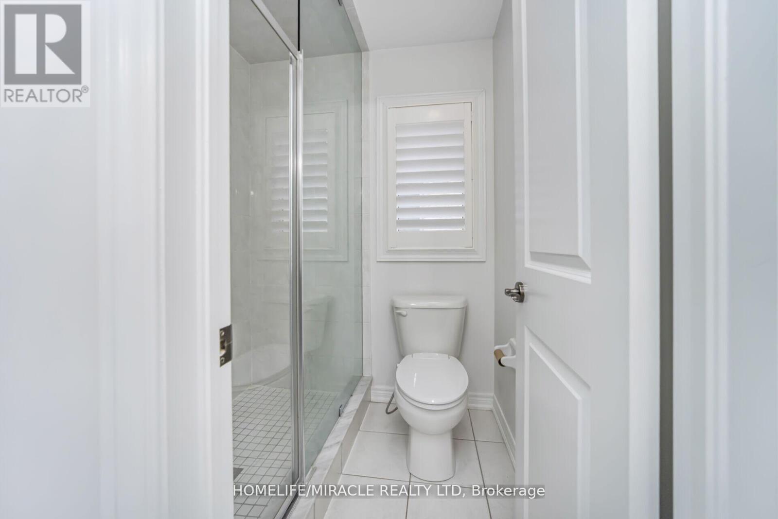 10 Kenora Street, Brampton, Ontario  L6X 5N8 - Photo 33 - W12646900