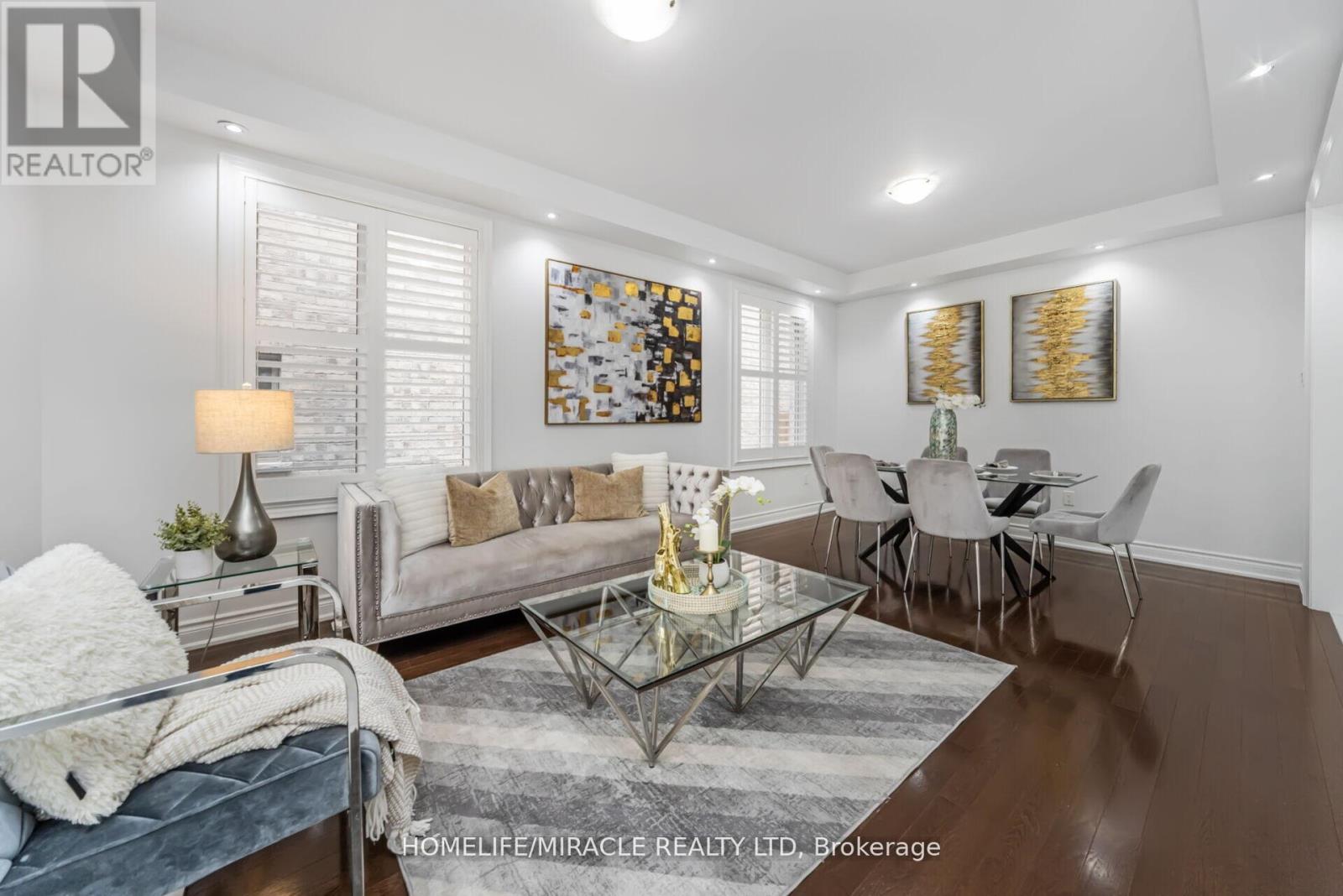 10 Kenora Street, Brampton, Ontario  L6X 5N8 - Photo 8 - W12646900