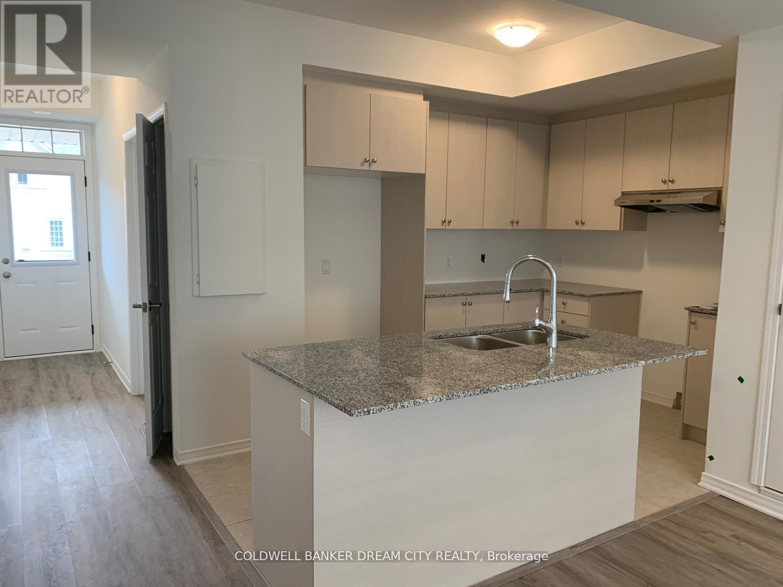 53 - 4350 Ebenezer Road, Brampton, Ontario  L6P 4S2 - Photo 5 - W12646906