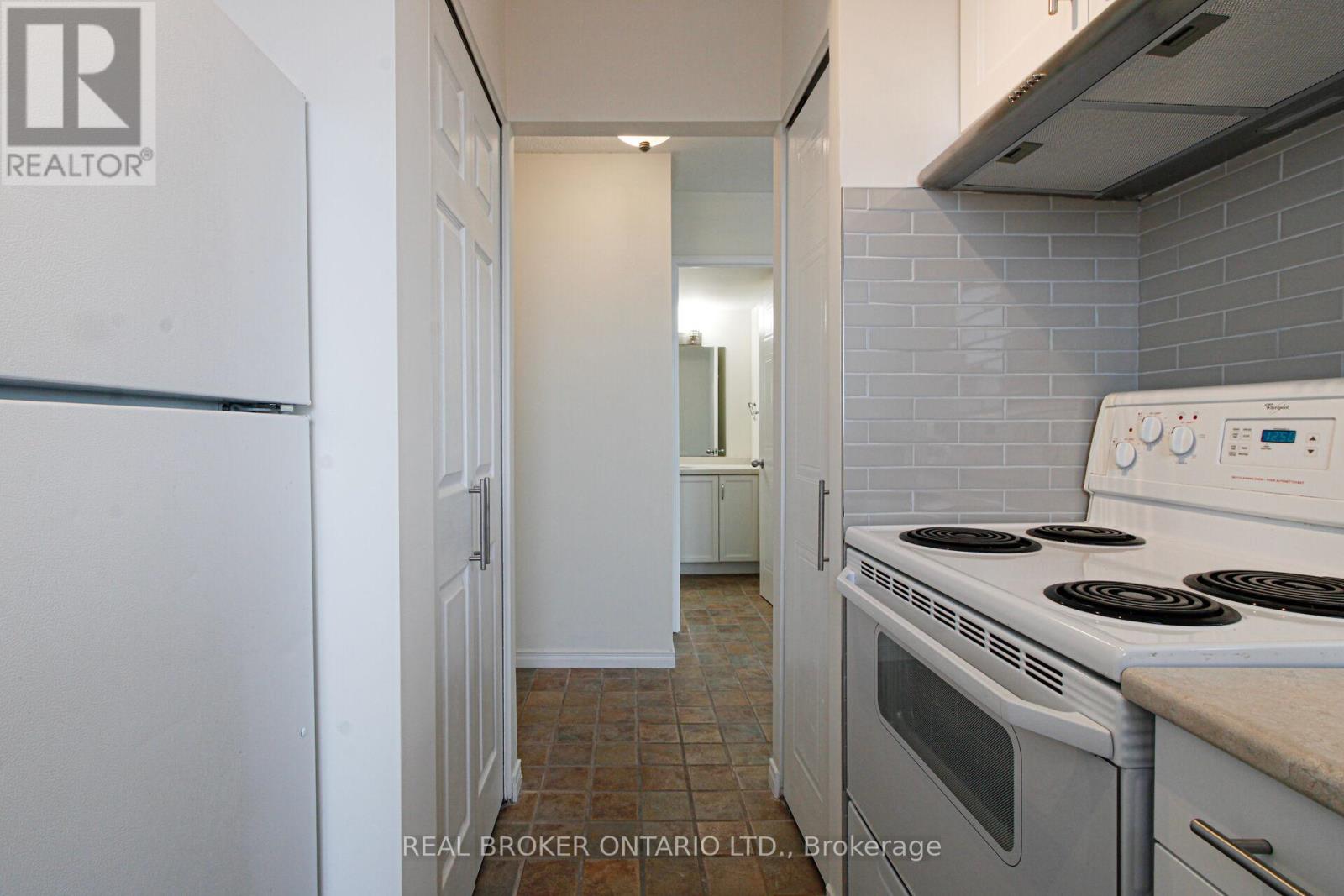 1914 - 1270 Maple Crossing Boulevard, Burlington, Ontario  L7S 2J3 - Photo 11 - W12646912