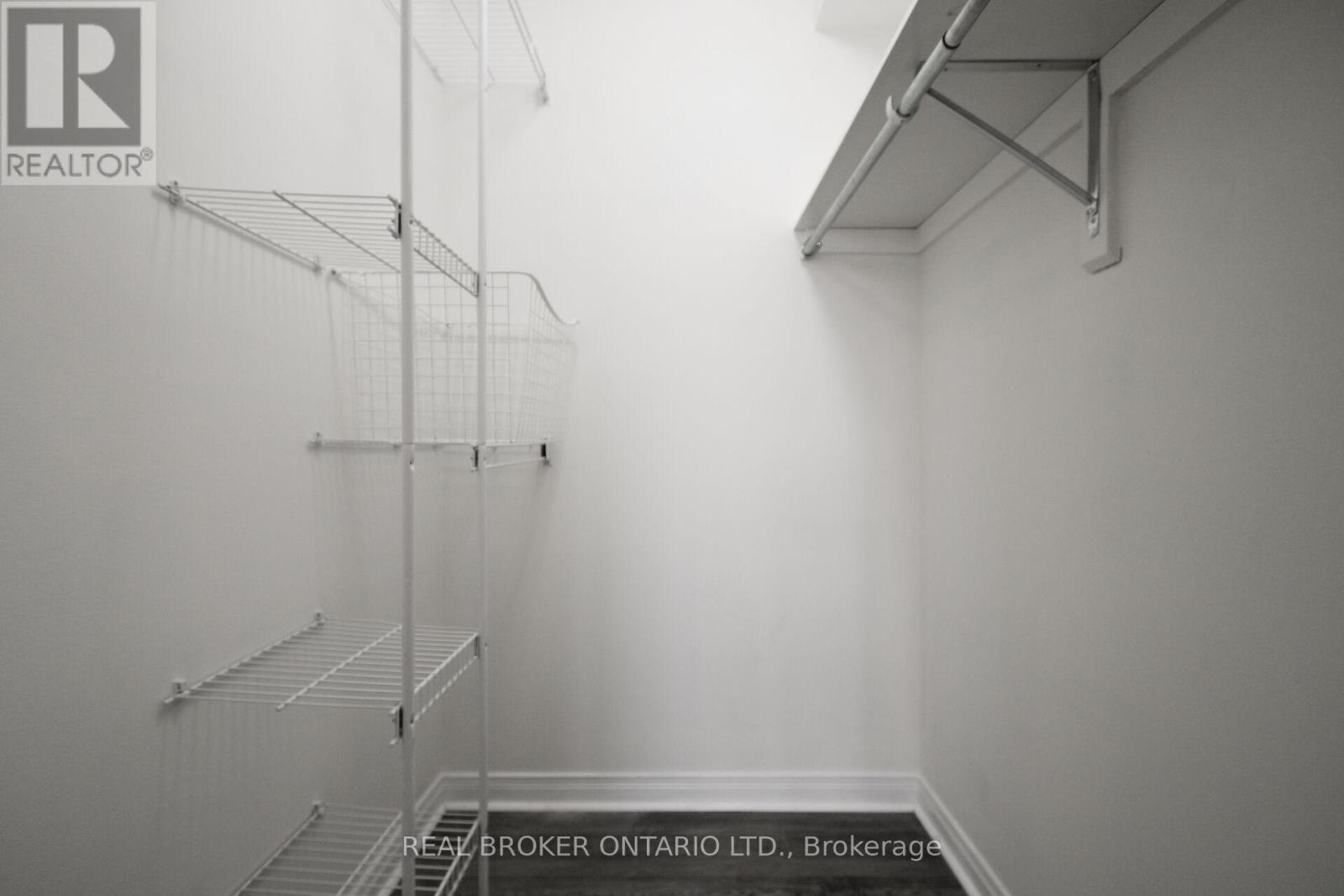 1914 - 1270 Maple Crossing Boulevard, Burlington, Ontario  L7S 2J3 - Photo 19 - W12646912