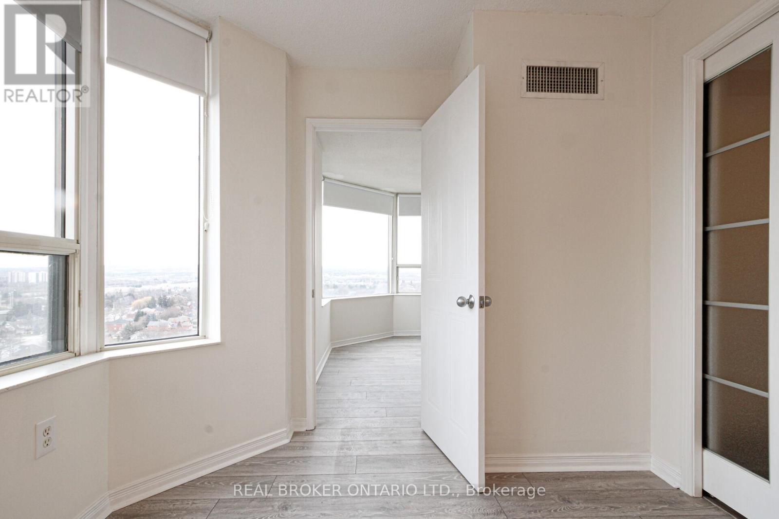 1914 - 1270 Maple Crossing Boulevard, Burlington, Ontario  L7S 2J3 - Photo 22 - W12646912