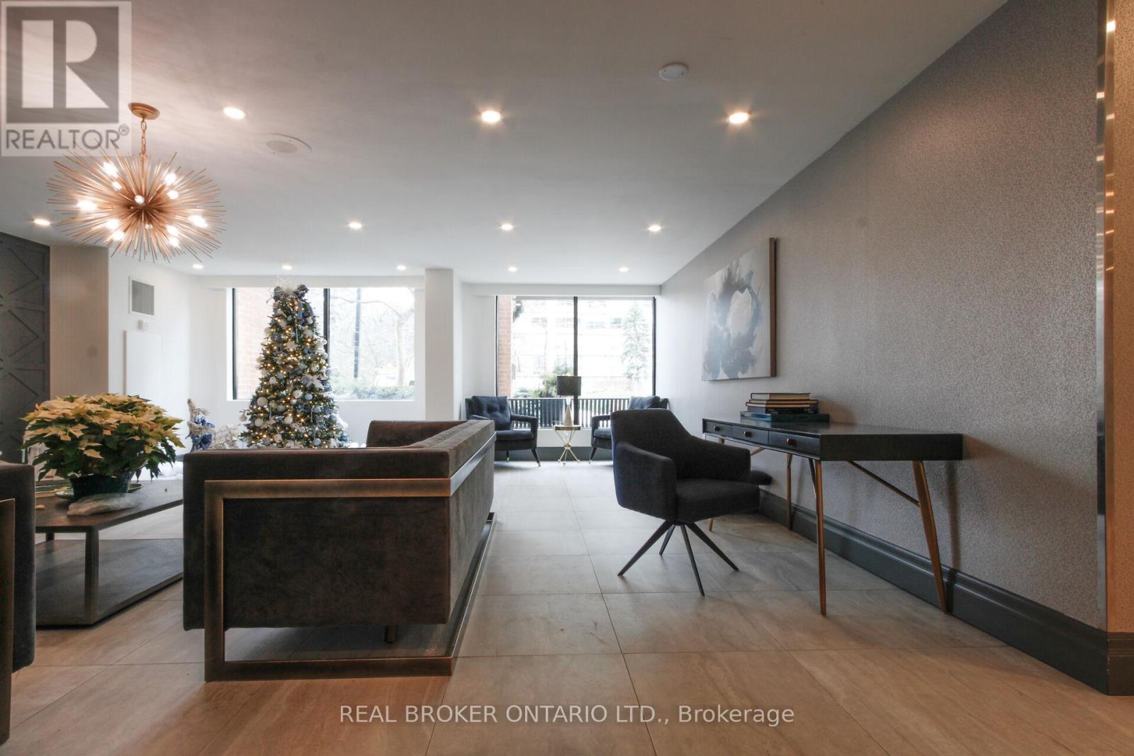 1914 - 1270 Maple Crossing Boulevard, Burlington, Ontario  L7S 2J3 - Photo 25 - W12646912