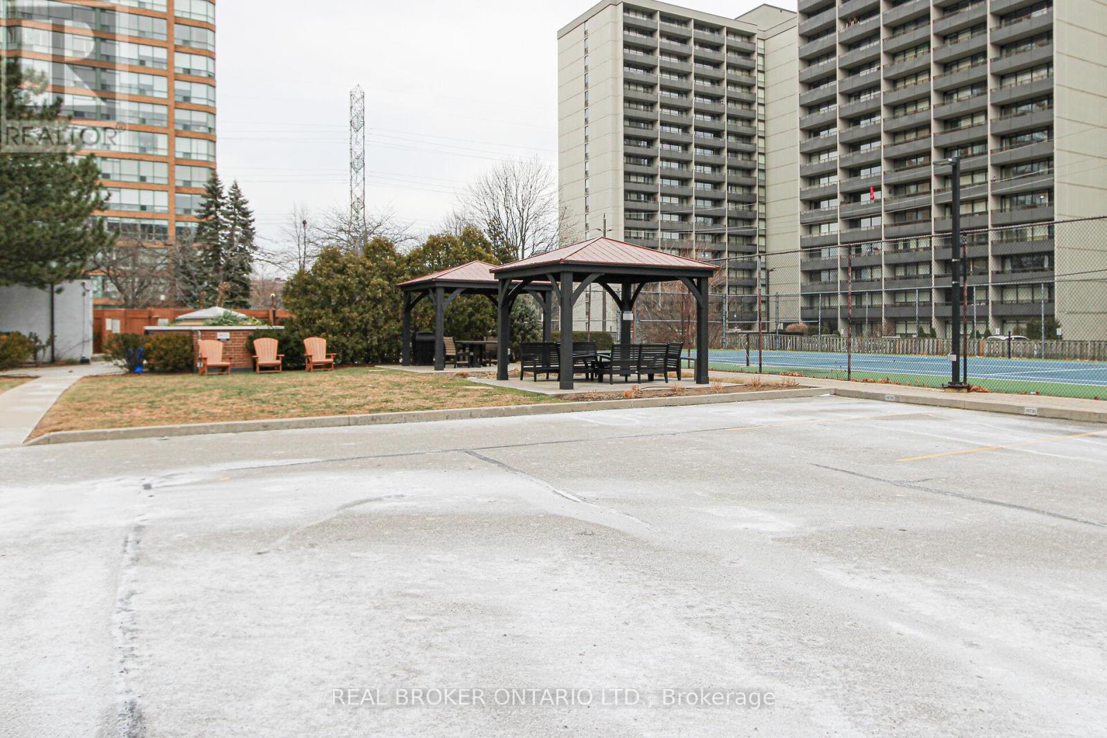 1914 - 1270 Maple Crossing Boulevard, Burlington, Ontario  L7S 2J3 - Photo 29 - W12646912