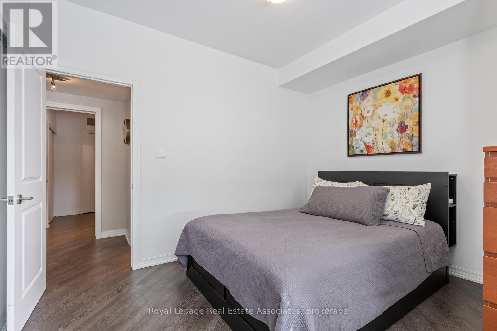 300 - 1437 Lakeshore Road E, Mississauga, Ontario  L5E 0A2 - Photo 13 - W12646936