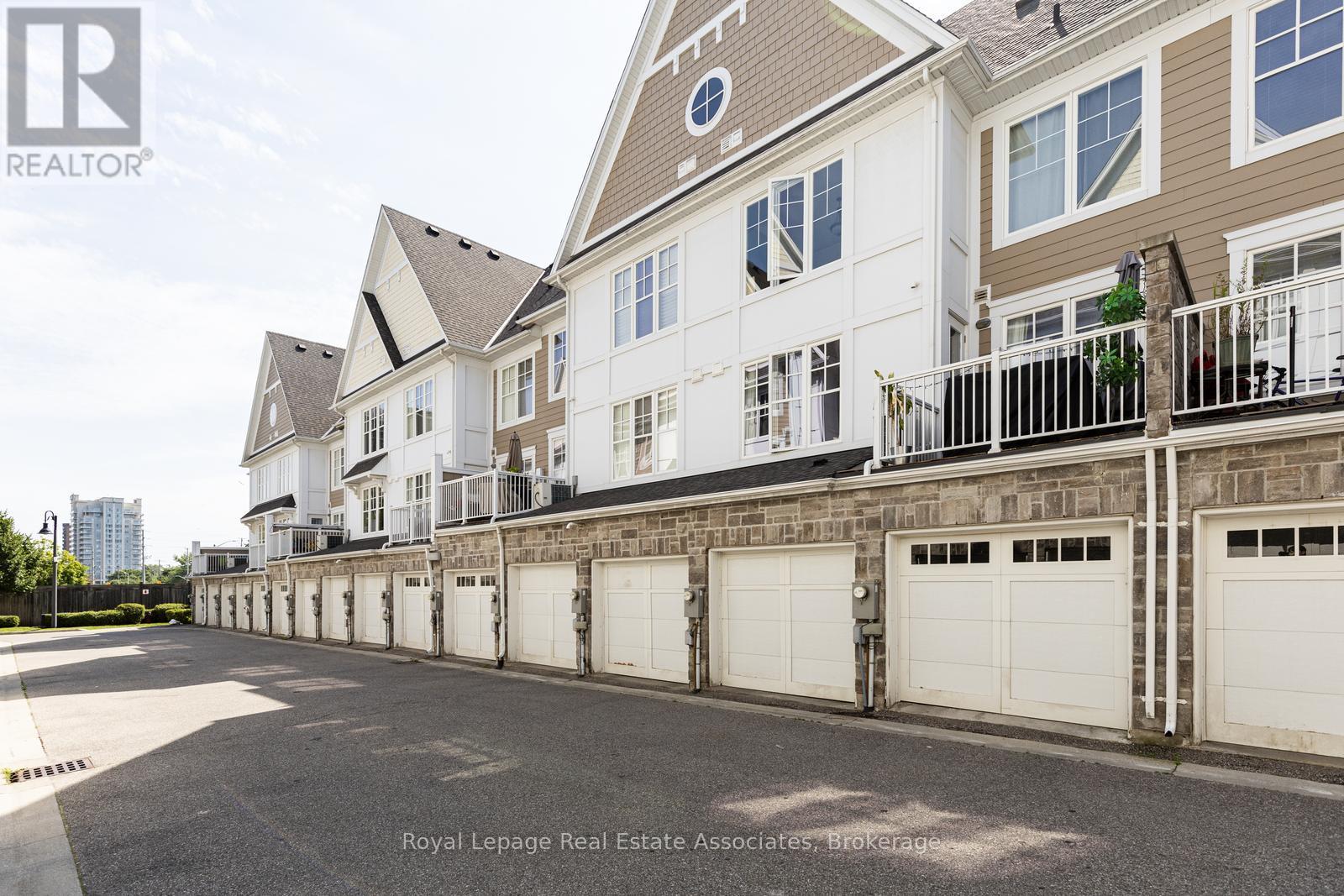 300 - 1437 Lakeshore Road E, Mississauga, Ontario  L5E 0A2 - Photo 20 - W12646936