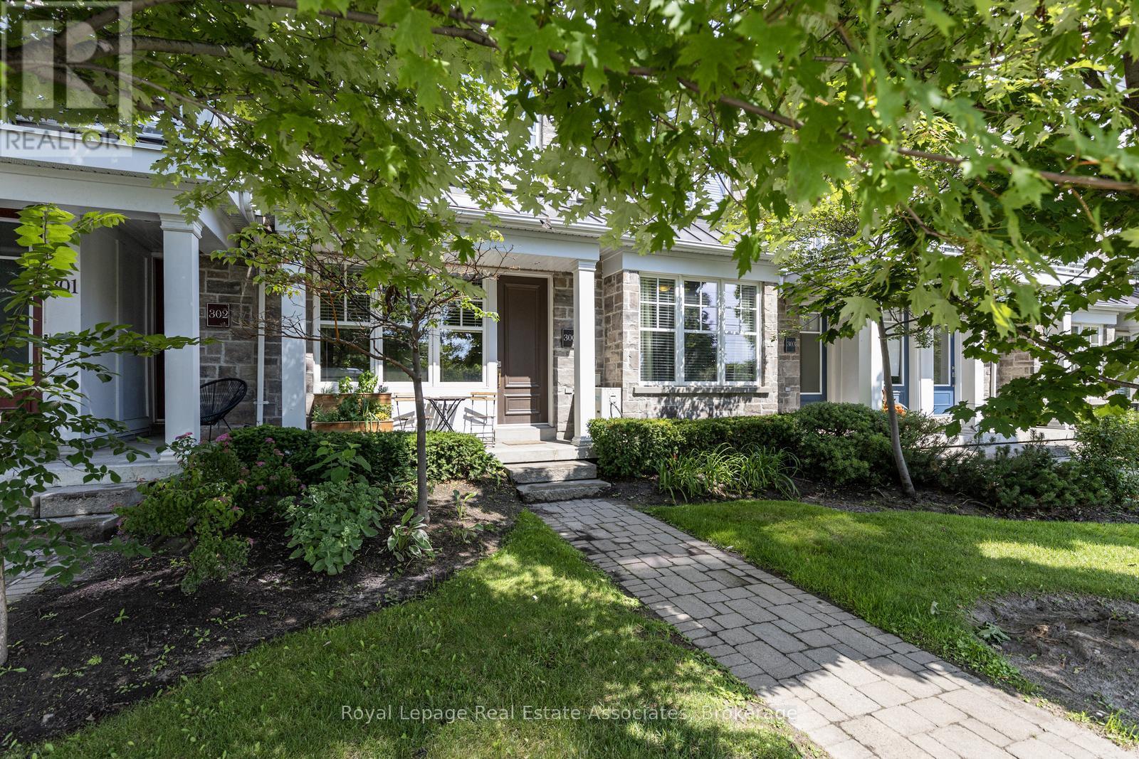 300 - 1437 Lakeshore Road E, Mississauga, Ontario  L5E 0A2 - Photo 24 - W12646936