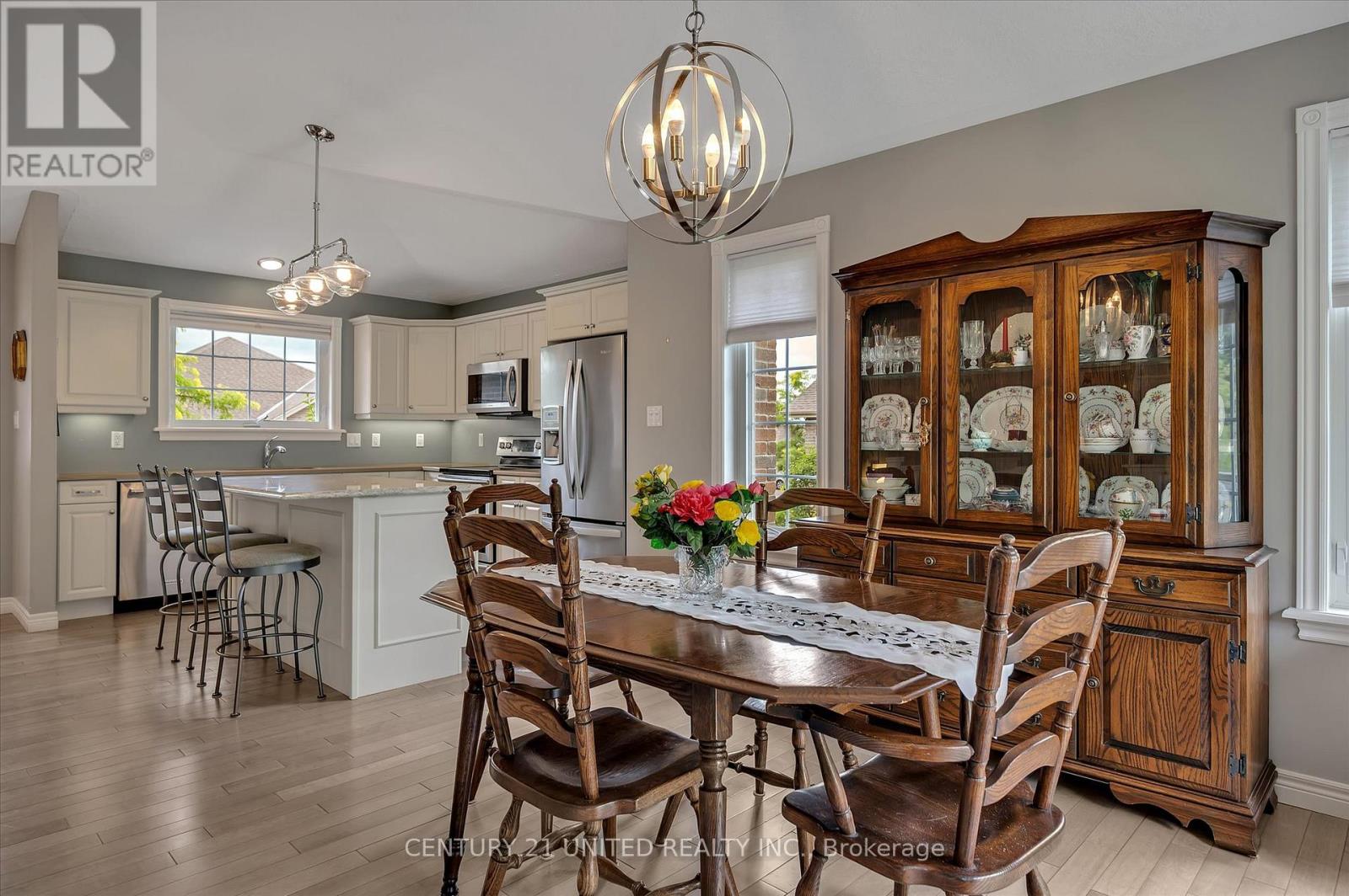 194 - 301 Carnegie Avenue, Peterborough, Ontario  K9L 0G1 - Photo 17 - X12424601