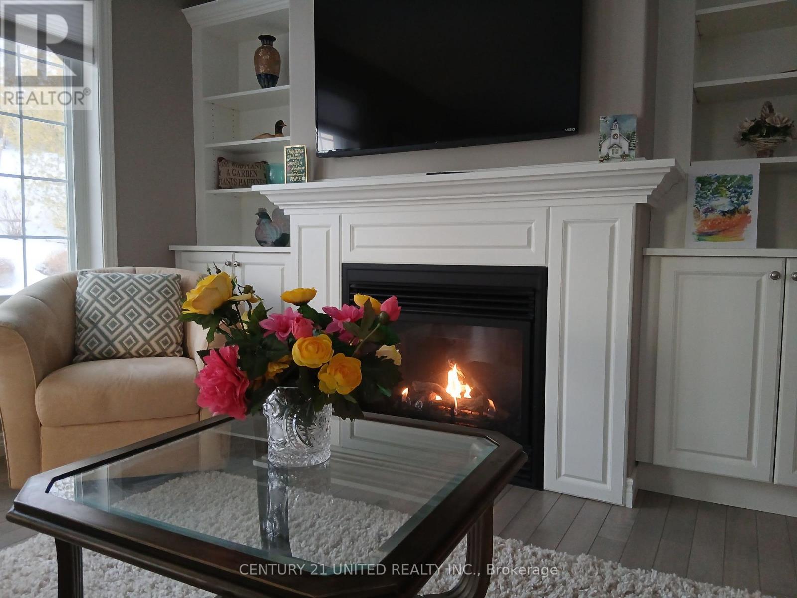 194 - 301 Carnegie Avenue, Peterborough, Ontario  K9L 0G1 - Photo 19 - X12424601