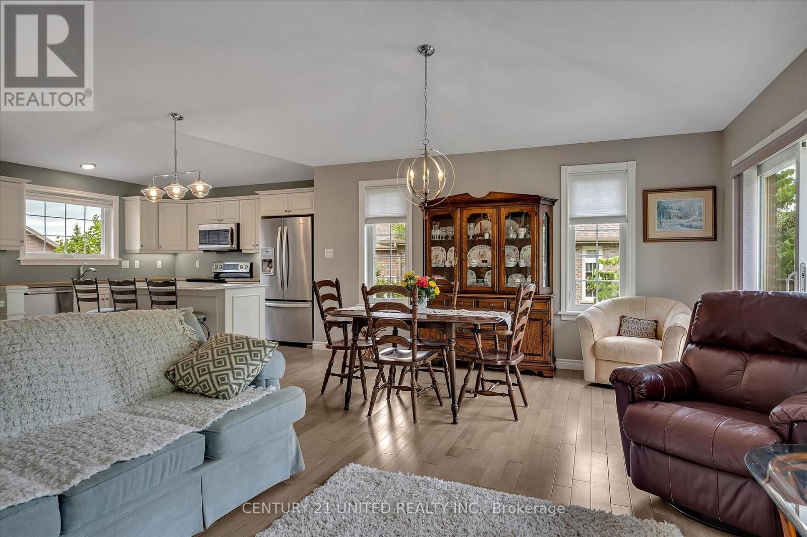 194 - 301 Carnegie Avenue, Peterborough, Ontario  K9L 0G1 - Photo 16 - X12424601