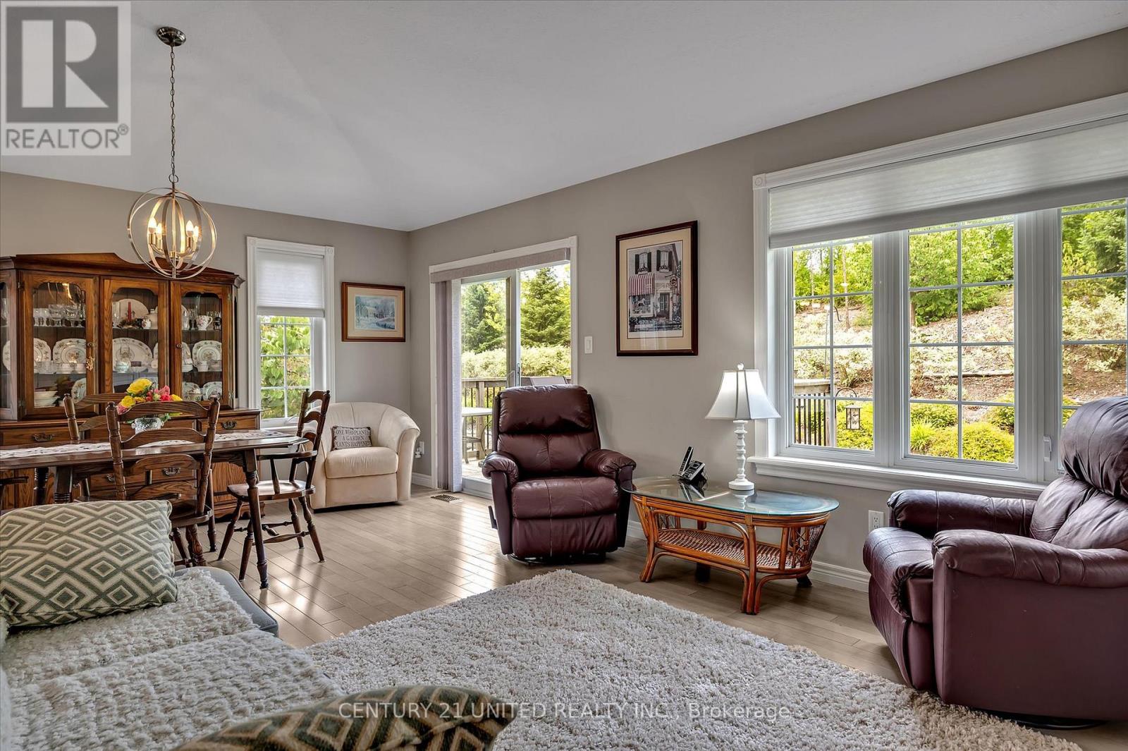 194 - 301 Carnegie Avenue, Peterborough, Ontario  K9L 0G1 - Photo 15 - X12424601