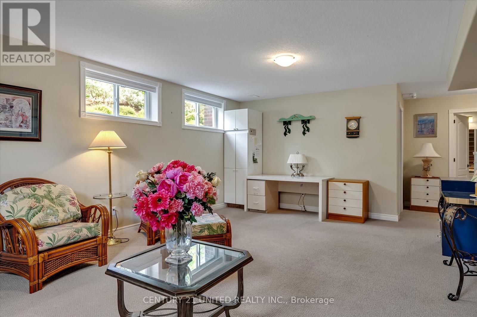 194 - 301 Carnegie Avenue, Peterborough, Ontario  K9L 0G1 - Photo 34 - X12424601