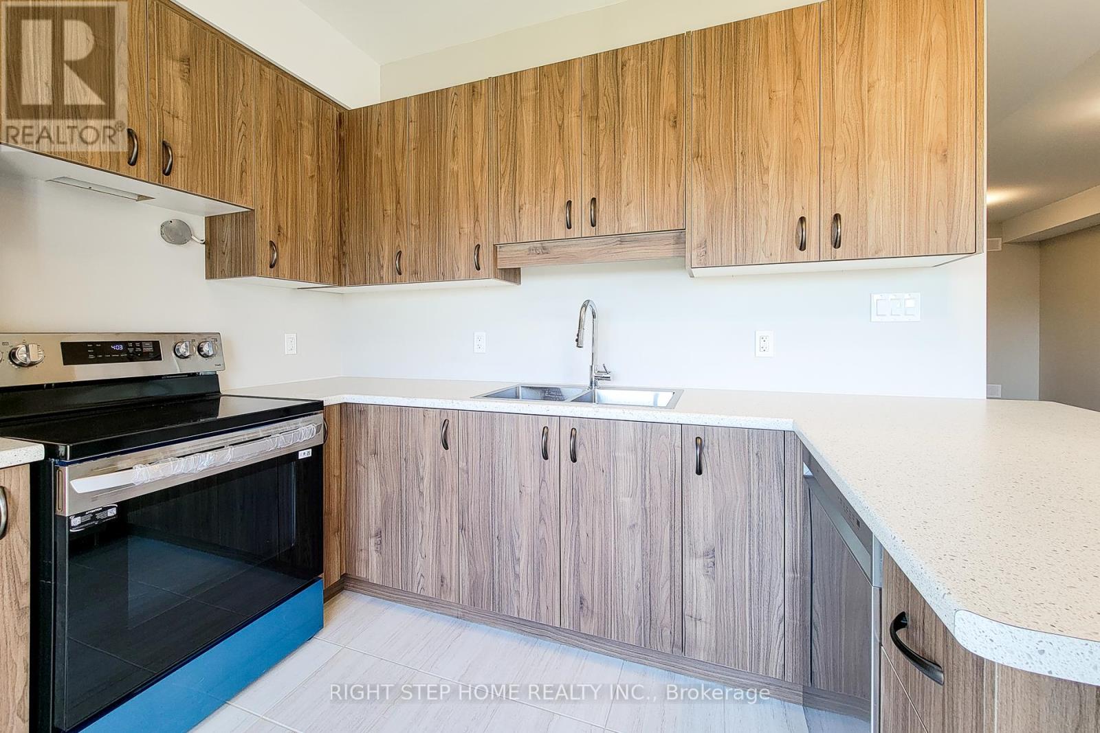 9 Mann Trail, Welland, Ontario  L3C 0K2 - Photo 17 - X12645734