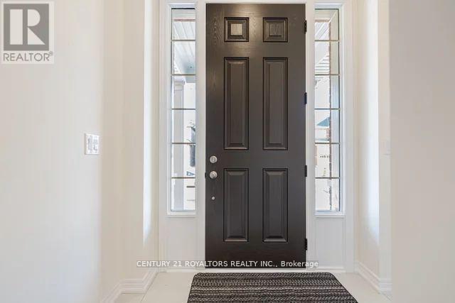 297 Broadacre Drive, Kitchener, Ontario  N2R 0S6 - Photo 4 - X12646942