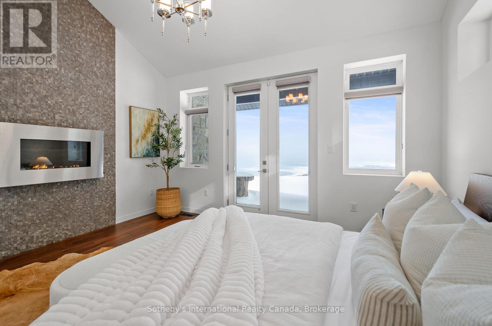 107 Maple Lane, Blue Mountains, Ontario  N0H 2E0 - Photo 17 - X12646980