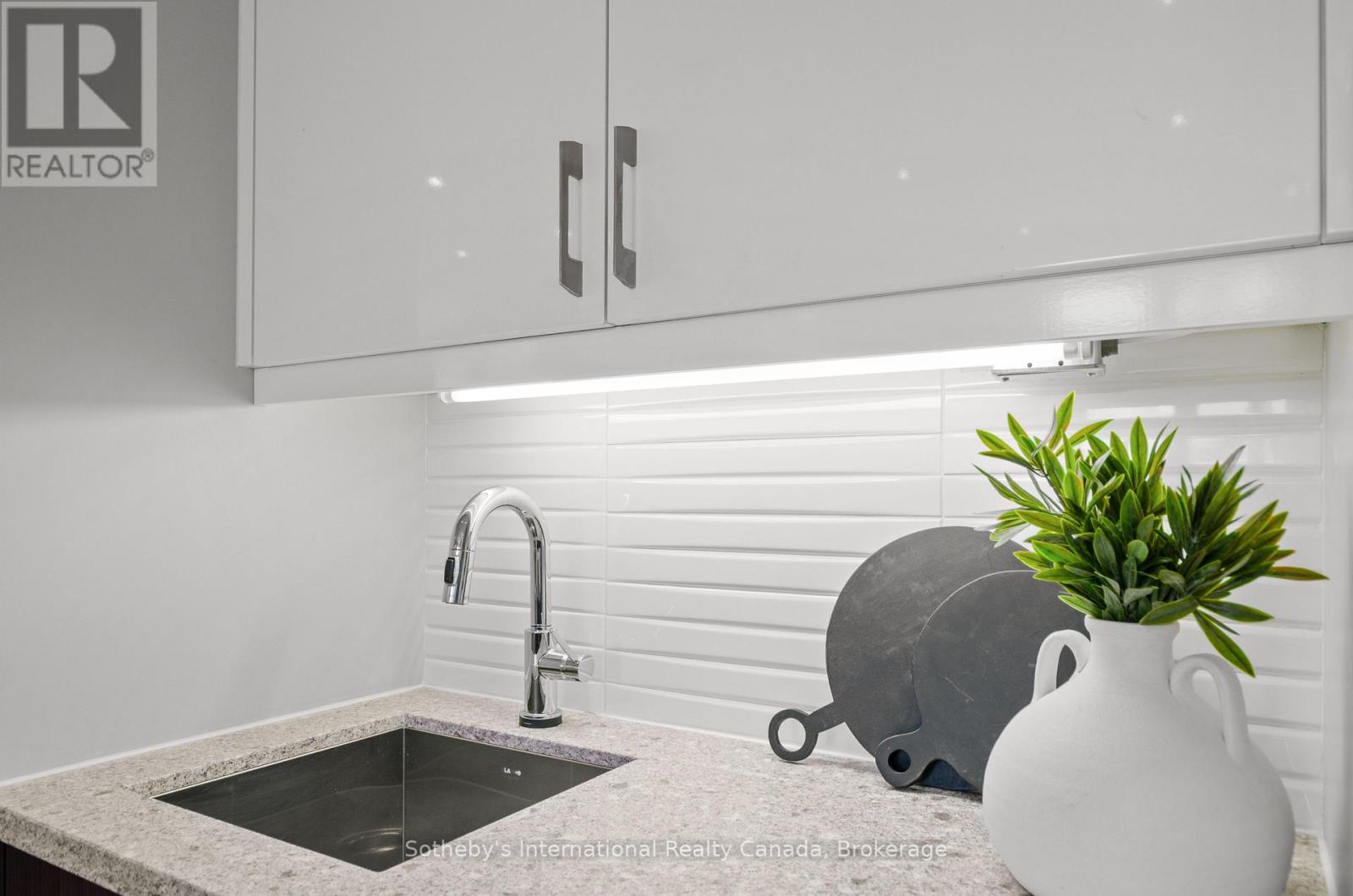 107 Maple Lane, Blue Mountains, Ontario  N0H 2E0 - Photo 27 - X12646980