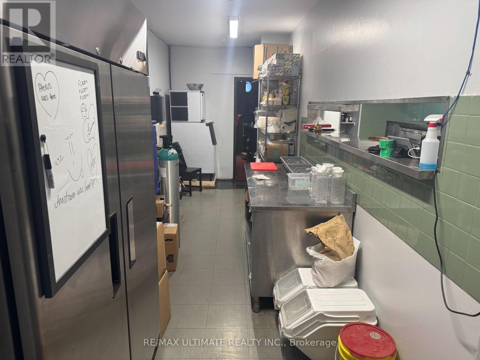 6 - 385 The West Mall, Toronto, Ontario  M9C 1E7 - Photo 10 - W12646032